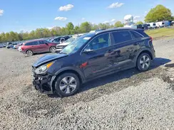 KNDCC3LC1H5095713 2017 KIA NIRO