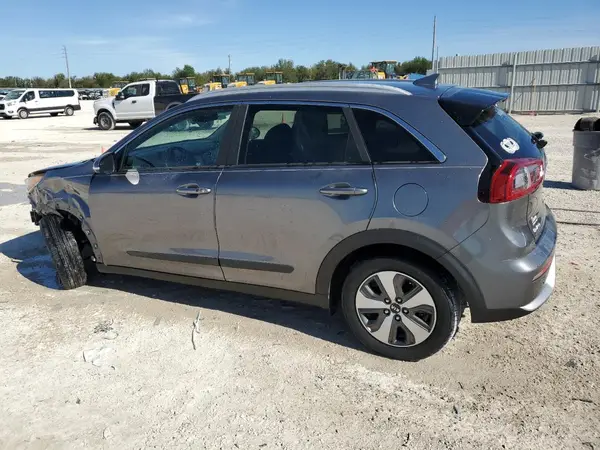 KNDCC3LC1J5108126 2018 KIA NIRO - Image 2
