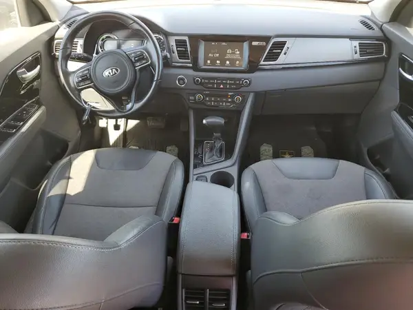 KNDCC3LC1J5108126 2018 KIA NIRO - Image 8