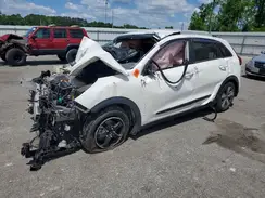 KNDCC3LC1J5110569 2018 KIA NIRO