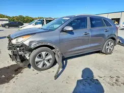 KNDCC3LC1J5117022 2018 KIA NIRO