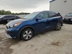 KNDCC3LC1J5122236 2018 KIA NIRO