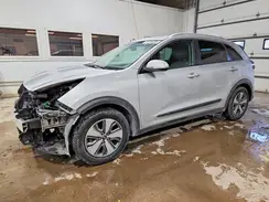 KNDCC3LC1J5130305 2018 KIA NIRO