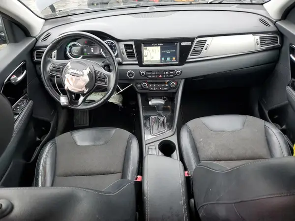 KNDCC3LC1J5133429 2018 KIA NIRO - Image 8