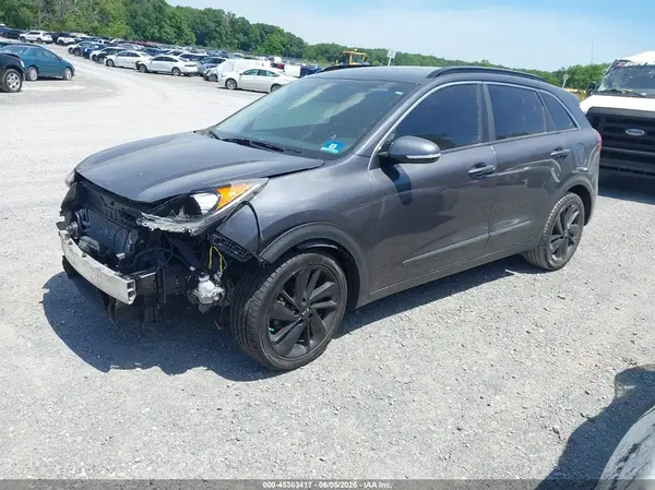 KNDCC3LC1J5133432 2018 KIA NIRO - Image 2