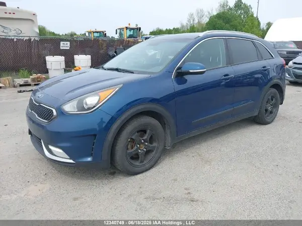 KNDCC3LC1J5135925 2018 KIA NIRO - Image 2