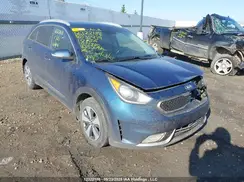 KNDCC3LC1J5135939 2018 KIA NIRO