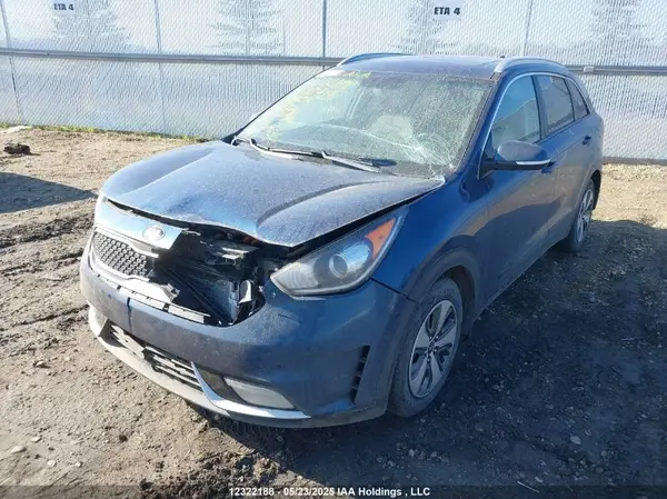 KNDCC3LC1J5135939 2018 KIA NIRO - Image 2