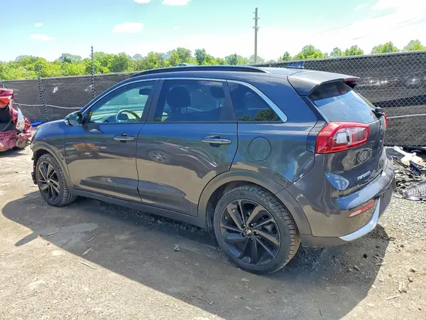 KNDCC3LC1J5145581 2018 KIA NIRO - Image 2