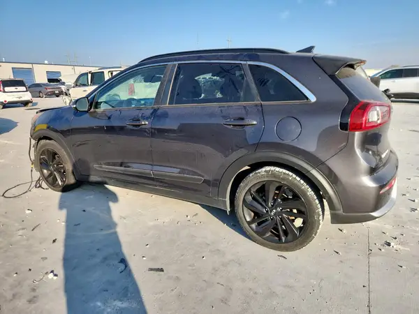 KNDCC3LC1J5145662 2018 KIA NIRO - Image 2