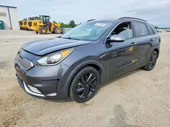 KNDCC3LC1J5149520 2018 KIA NIRO