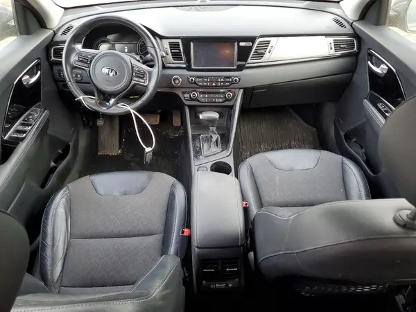 KNDCC3LC1J5149548 2018 KIA NIRO - Image 8