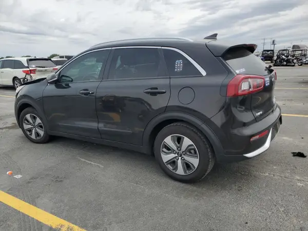 KNDCC3LC1J5200210 2018 KIA NIRO - Image 2