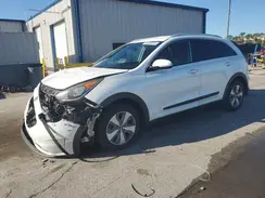 KNDCC3LC1K5221253 2019 KIA NIRO