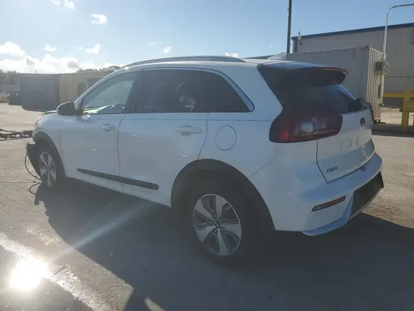 KNDCC3LC1K5221253 2019 KIA NIRO - Image 2