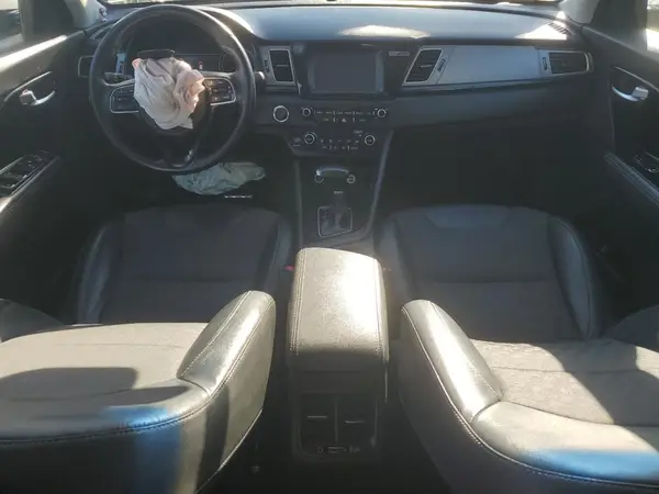 KNDCC3LC1K5221253 2019 KIA NIRO - Image 8