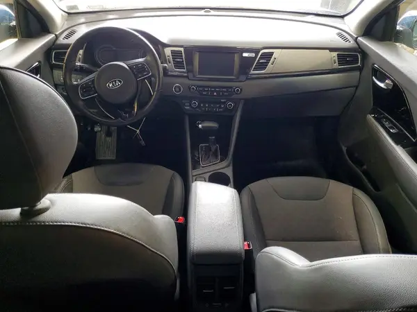 KNDCC3LC1K5276205 2019 KIA NIRO - Image 8