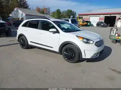 KNDCC3LC1K5297586 2019 KIA NIRO
