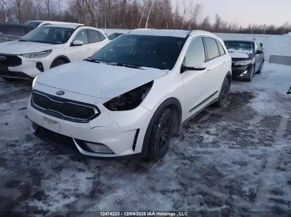 KNDCC3LC1K5300616 2019 KIA NIRO - Image 2
