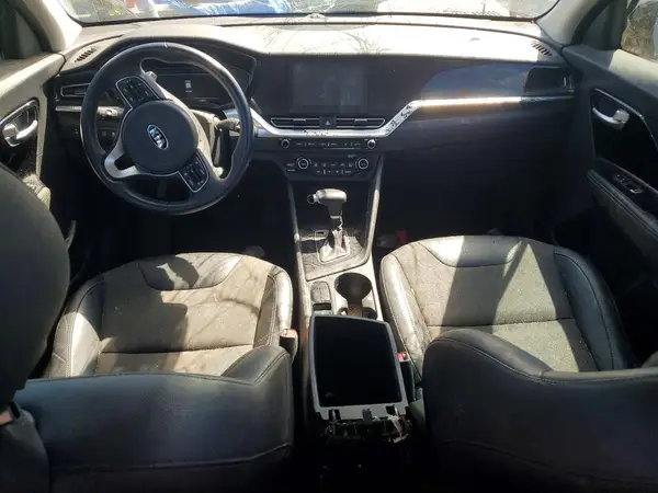 KNDCC3LC1M5462684 2021 KIA NIRO - Image 8