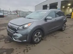 KNDCC3LC2H5039084 2017 KIA NIRO