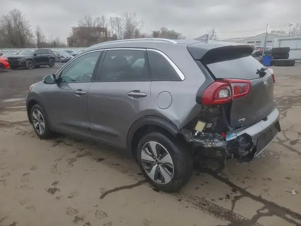 KNDCC3LC2H5039084 2017 KIA NIRO - Image 2