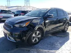 KNDCC3LC2H5044611 2017 KIA NIRO