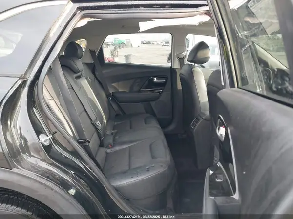 KNDCC3LC2H5045113 2017 KIA NIRO - Image 8