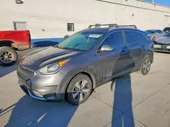 KNDCC3LC2H5045905 2017 KIA NIRO
