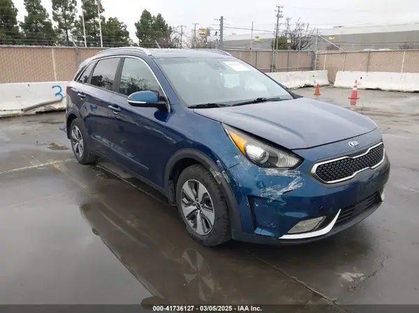 KNDCC3LC2H5048657 2017 KIA NIRO - Image 1