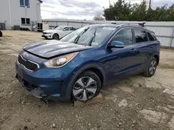 KNDCC3LC2H5049176 2017 KIA NIRO