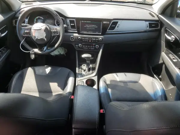 KNDCC3LC2H5053681 2017 KIA NIRO - Image 8