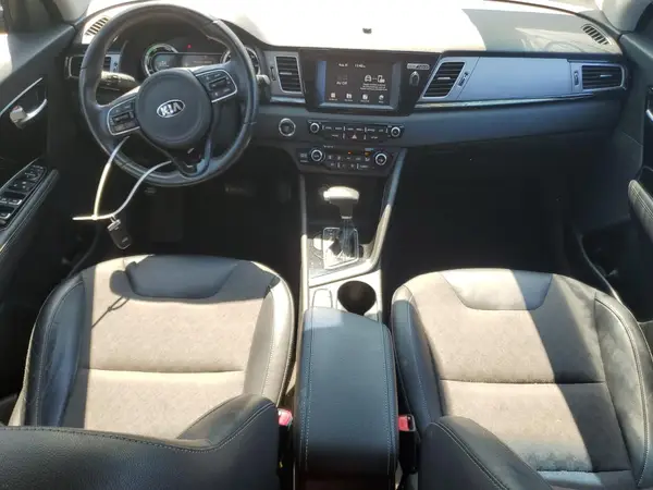 KNDCC3LC2H5063482 2017 KIA NIRO - Image 8