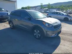 KNDCC3LC2H5065023 2017 KIA NIRO