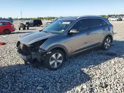 KNDCC3LC2H5071890 2017 KIA NIRO