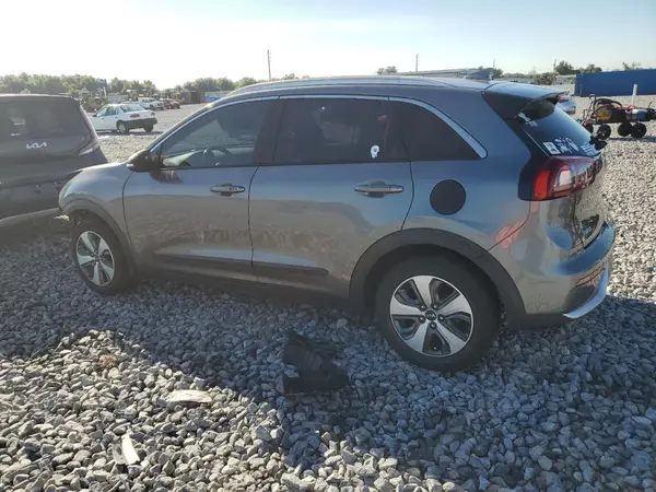 KNDCC3LC2H5071890 2017 KIA NIRO - Image 2