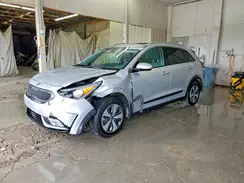 KNDCC3LC2H5073123 2017 KIA NIRO