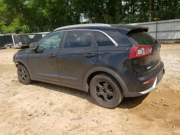 KNDCC3LC2H5074529 2017 KIA NIRO - Image 2