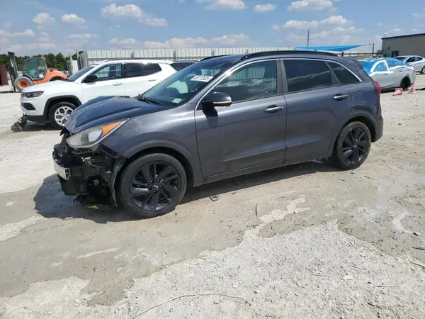 KNDCC3LC2J5135612 2018 KIA NIRO - Image 1