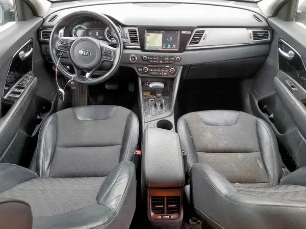 KNDCC3LC2J5136484 2018 KIA NIRO - Image 8