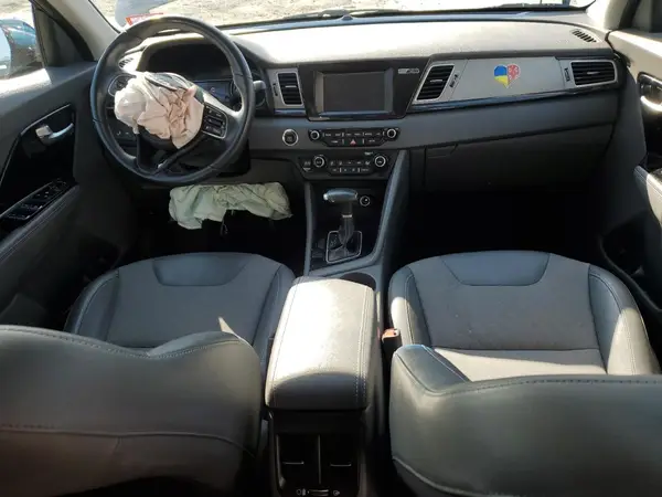 KNDCC3LC2K5224226 2019 KIA NIRO - Image 8