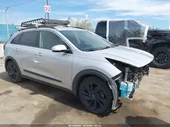 KNDCC3LC2K5244654 2019 KIA NIRO