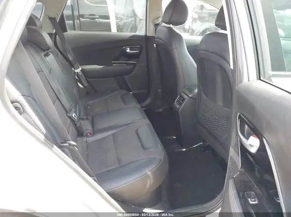 KNDCC3LC2K5244654 2019 KIA NIRO - Image 8