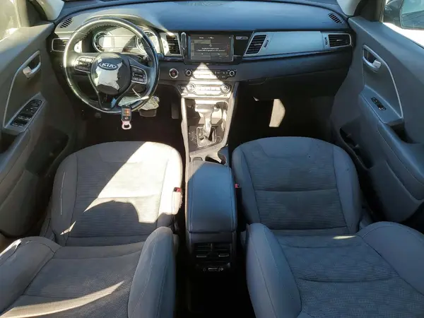 KNDCC3LC2K5250924 2019 KIA NIRO - Image 8