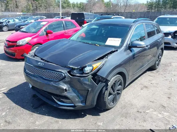 KNDCC3LC2K5252303 2019 KIA NIRO - Image 2