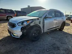 KNDCC3LC2K5274284 2019 KIA NIRO