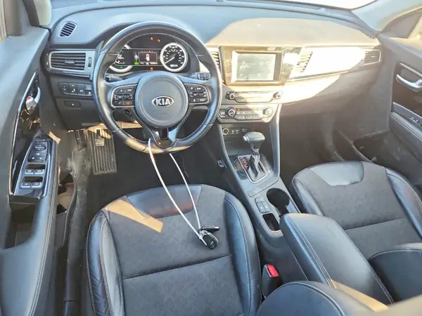 KNDCC3LC2K5274284 2019 KIA NIRO - Image 8