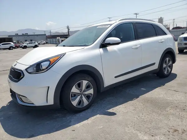 KNDCC3LC2K5351784 2019 KIA NIRO - Image 1