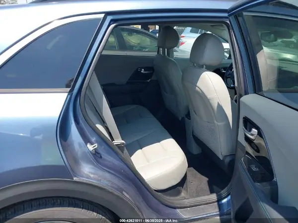 KNDCC3LC2L5419955 2020 KIA NIRO - Image 8