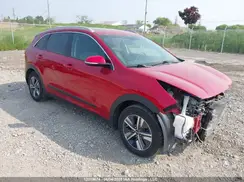 KNDCC3LC2N5520965 2022 KIA NIRO